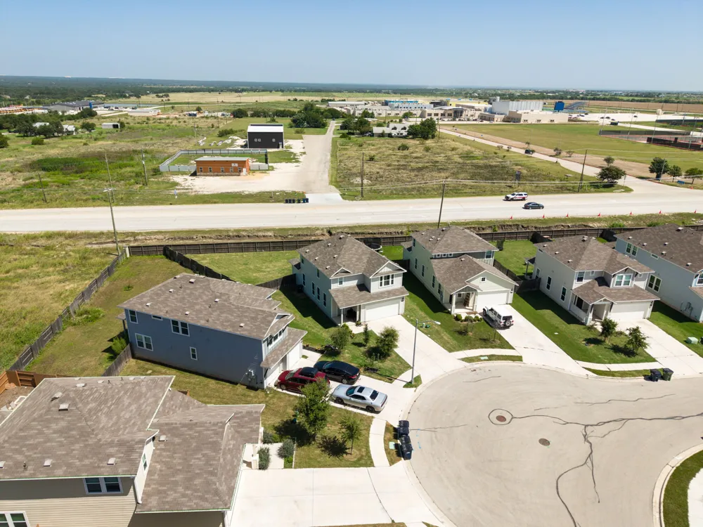 120 Blue Agate Court Jarrell, TX 76537