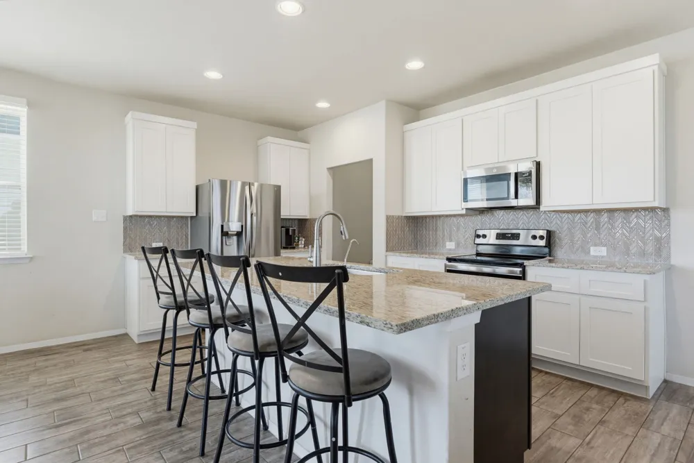 120 Blue Agate Court Jarrell, TX 76537