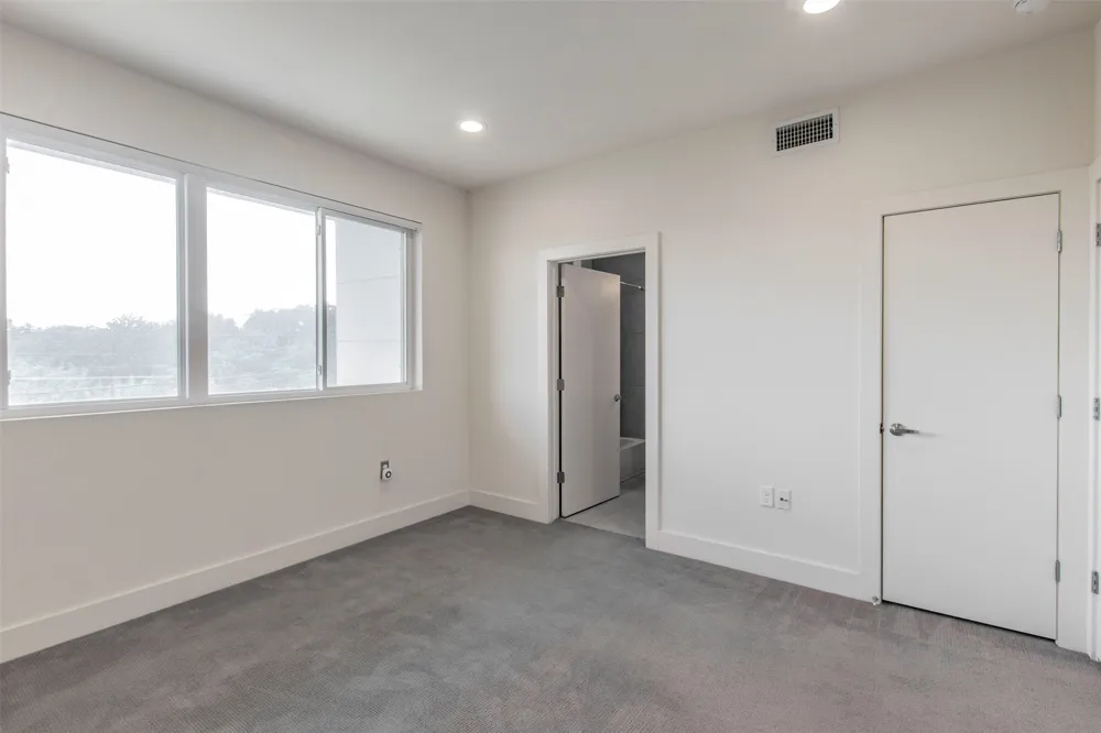 604 Bluff Drive #155 Austin, TX 78745