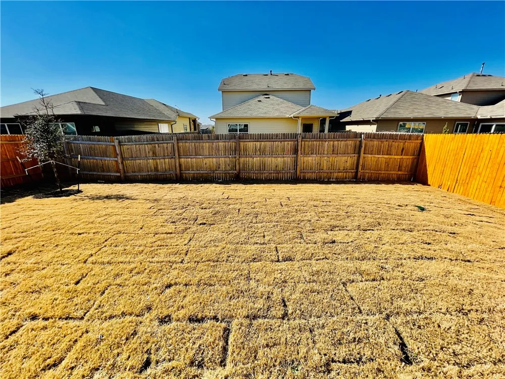 3025 Egan Drive Pflugerville, TX 78660