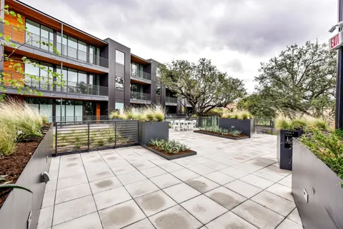 900 S 1st Street #307