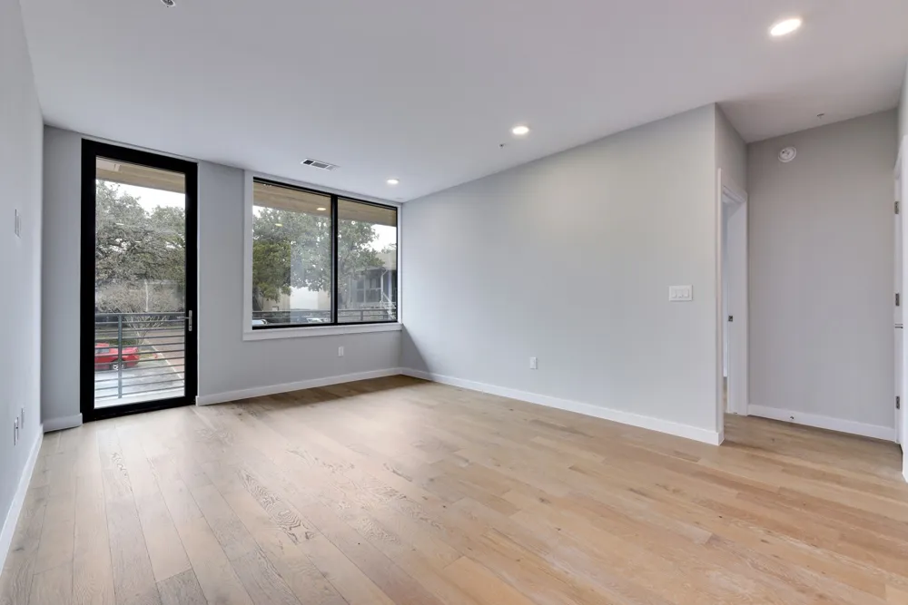 900 S 1st Street #307 Austin, TX 78704