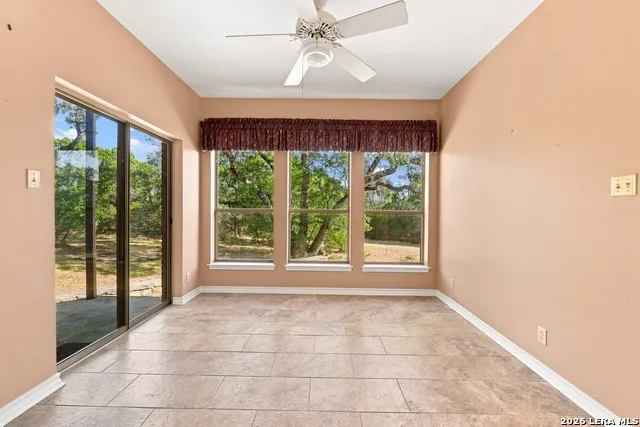20623 HELOTES CREEK RD Helotes, TX 78023
