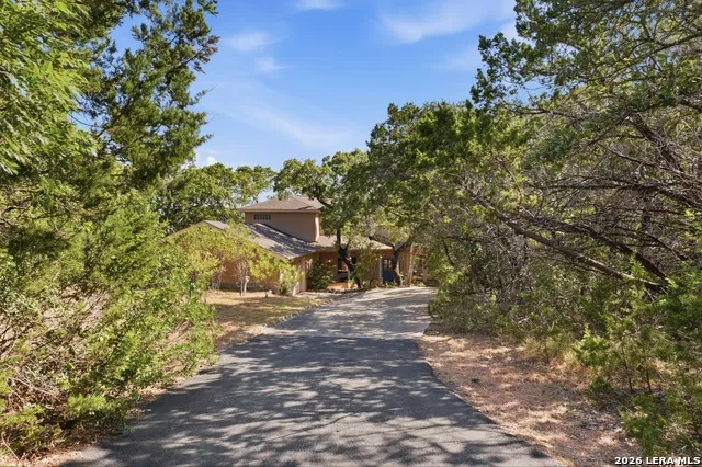 20623 HELOTES CREEK RD Helotes, TX 78023