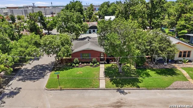 596 WILLOW AVE New Braunfels, TX 78130