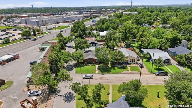 596 WILLOW AVE New Braunfels, TX 78130