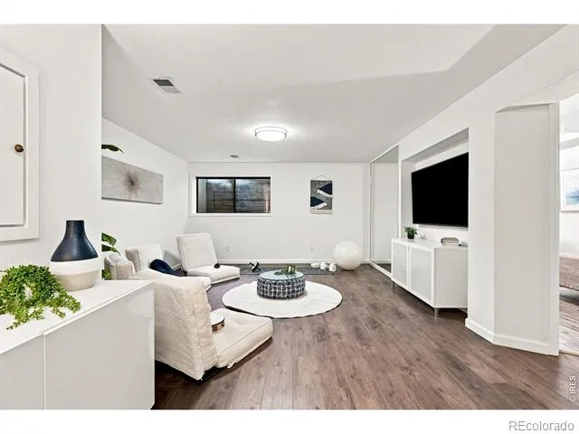 1969 Joslyn Court Boulder, CO 80304