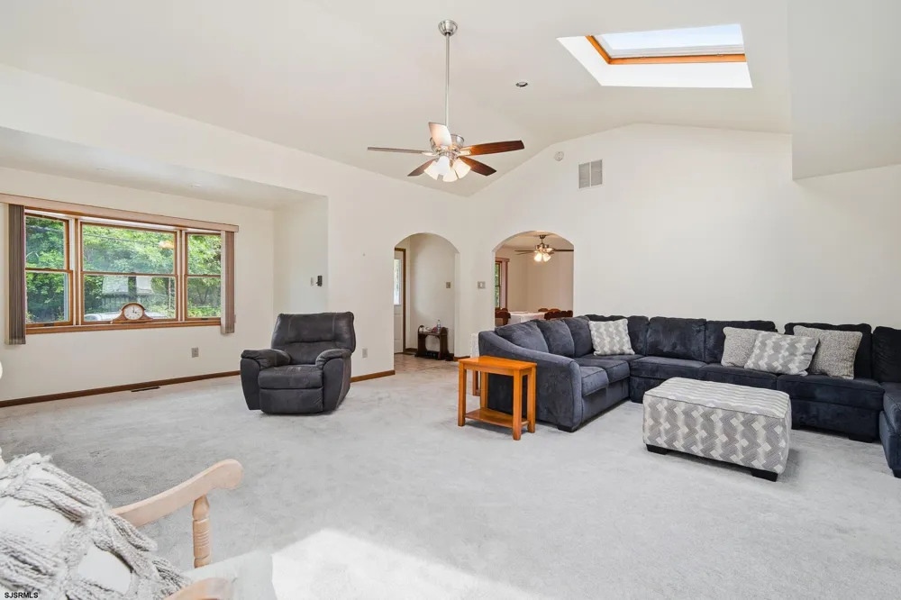 715 8th Ave Galloway Township, NJ 08205