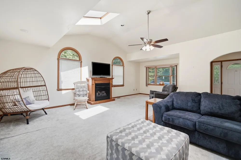 715 8th Ave Galloway Township, NJ 08205