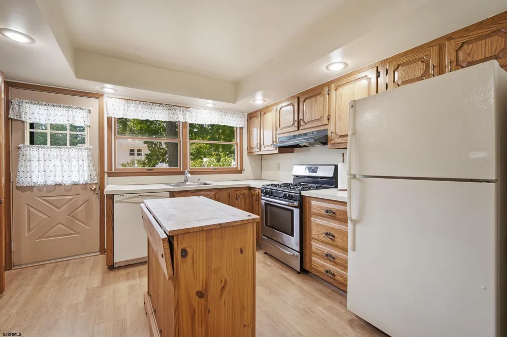 715 8th Ave Galloway Township, NJ 08205