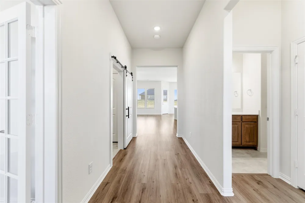 1030 County Road 200 Valley View, TX 76272