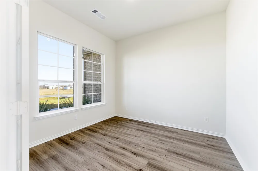 1030 County Road 200 Valley View, TX 76272