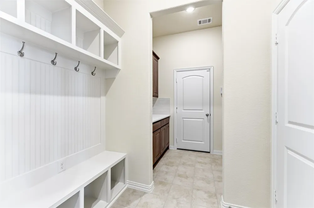 1030 County Road 200 Valley View, TX 76272