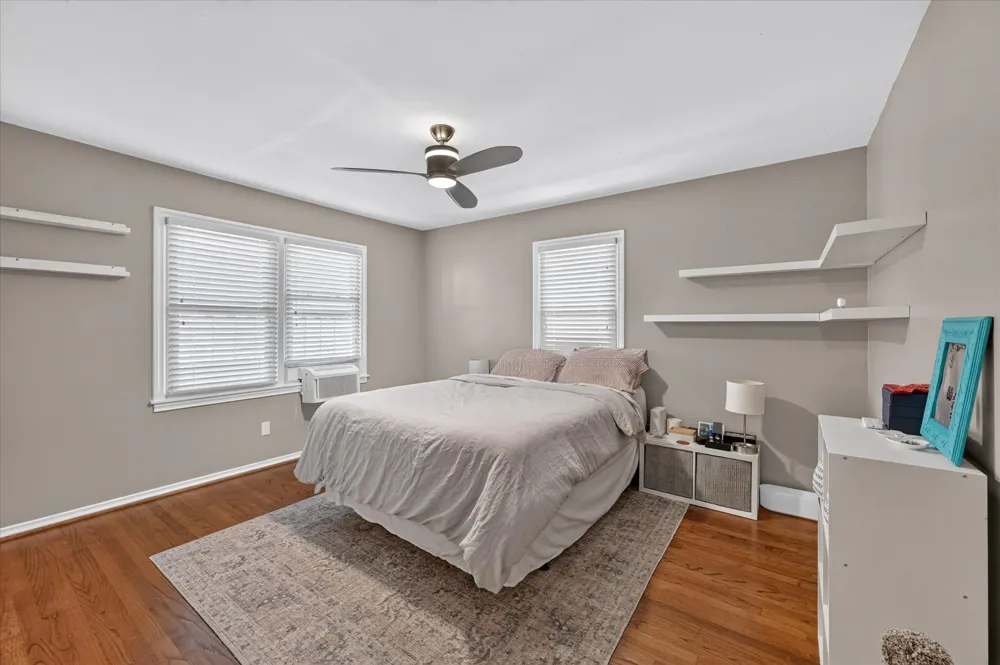 11214 Sinclair Avenue Dallas, TX 75218