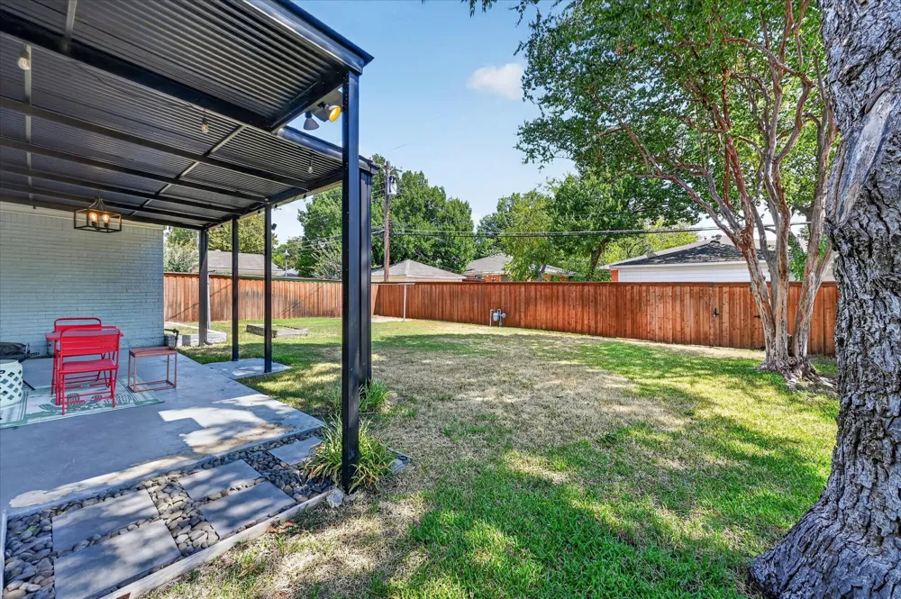 11214 Sinclair Avenue Dallas, TX 75218