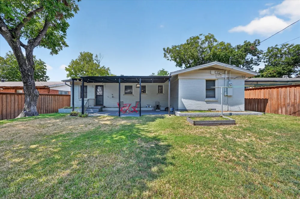 11214 Sinclair Avenue Dallas, TX 75218