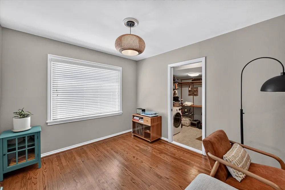 11214 Sinclair Avenue Dallas, TX 75218
