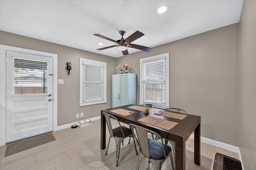 11214 Sinclair Avenue Dallas, TX 75218