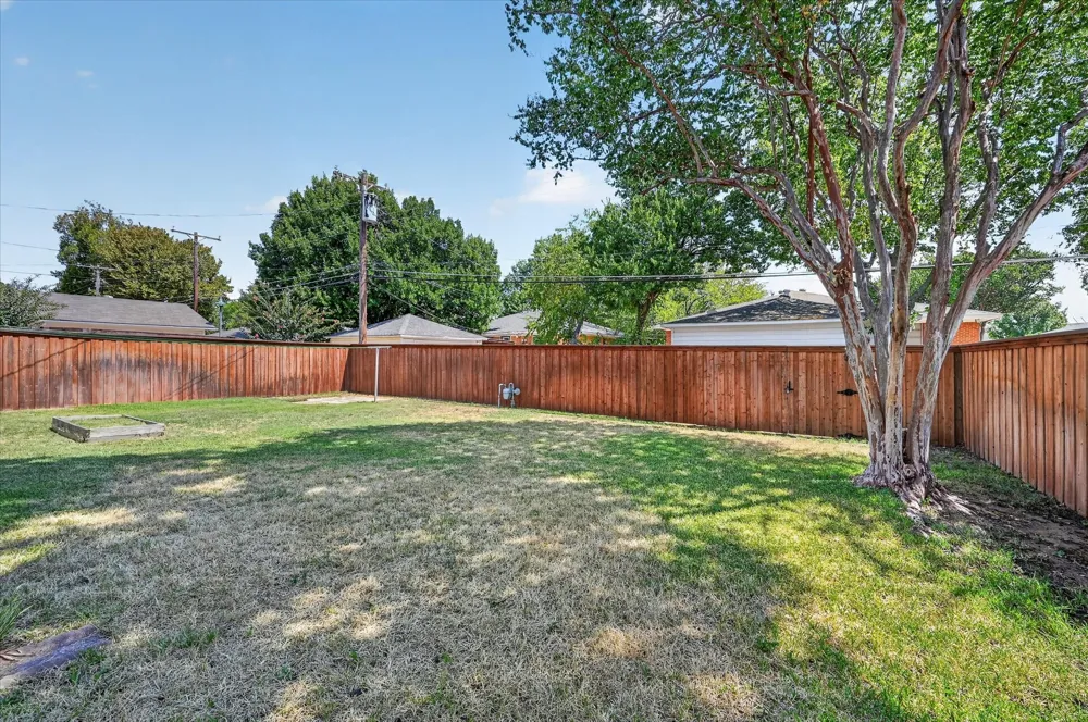 11214 Sinclair Avenue Dallas, TX 75218