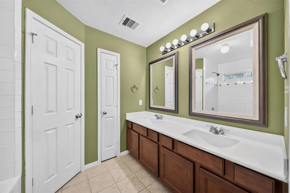 10510 Day Trail Lane Spring, TX 77379