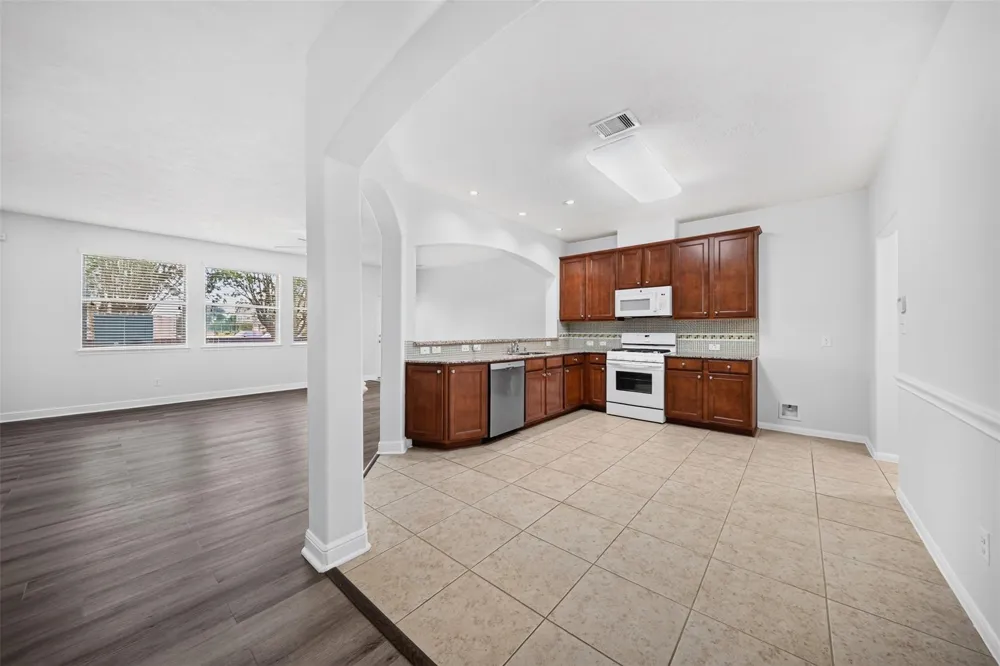 10510 Day Trail Lane Spring, TX 77379