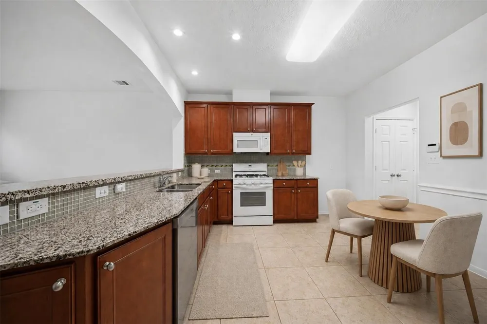 10510 Day Trail Lane Spring, TX 77379