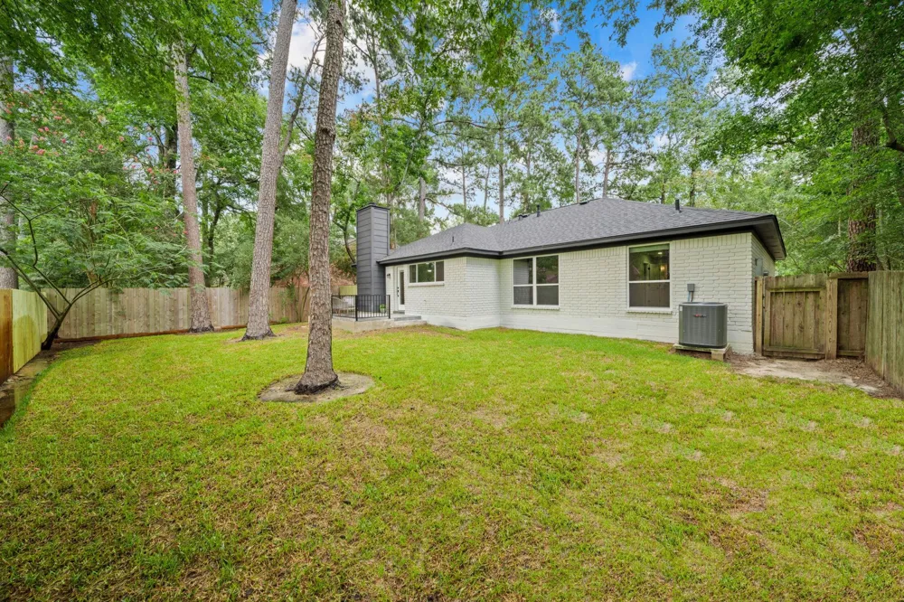 27 Lazy Morning Place The Woodlands, TX 77381