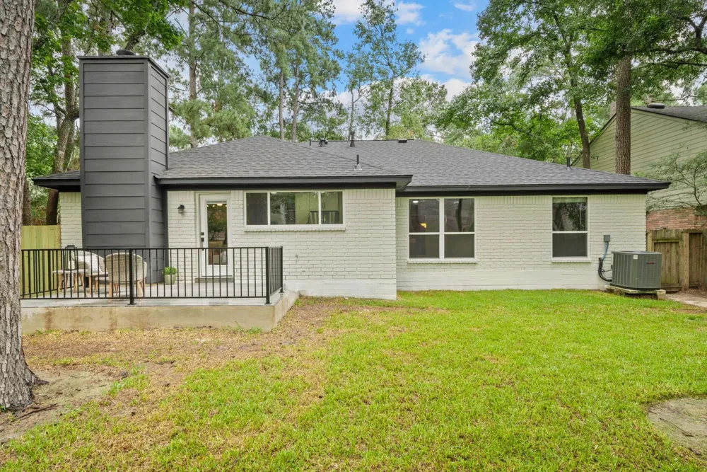 27 Lazy Morning Place The Woodlands, TX 77381