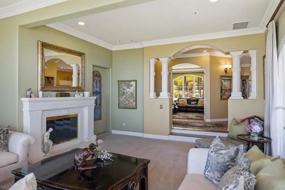 25548 Paseo De Cumbre Monterey, CA 93940