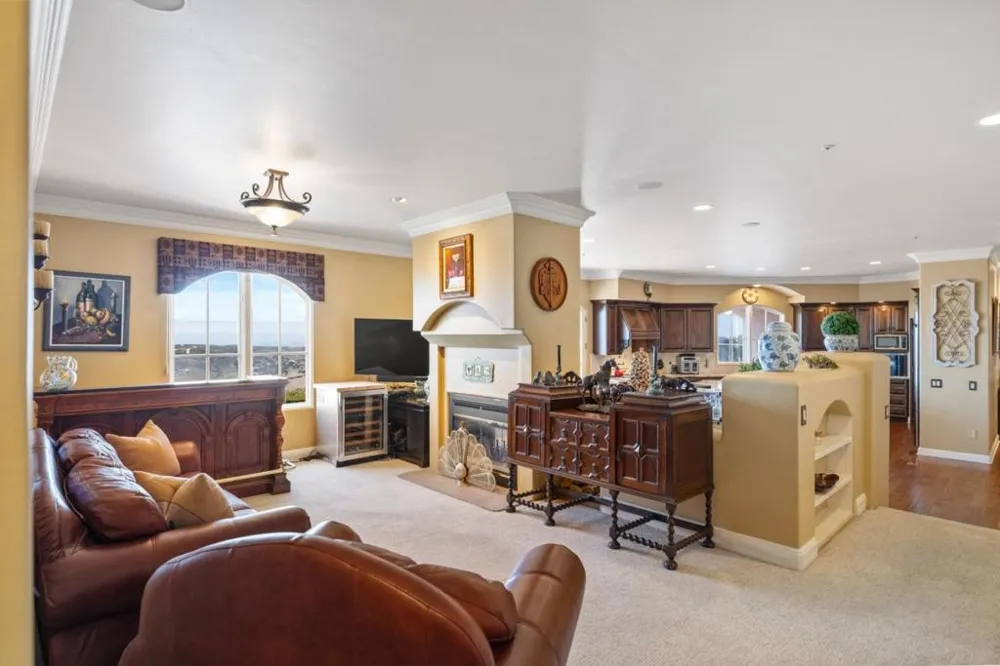 25548 Paseo De Cumbre Monterey, CA 93940