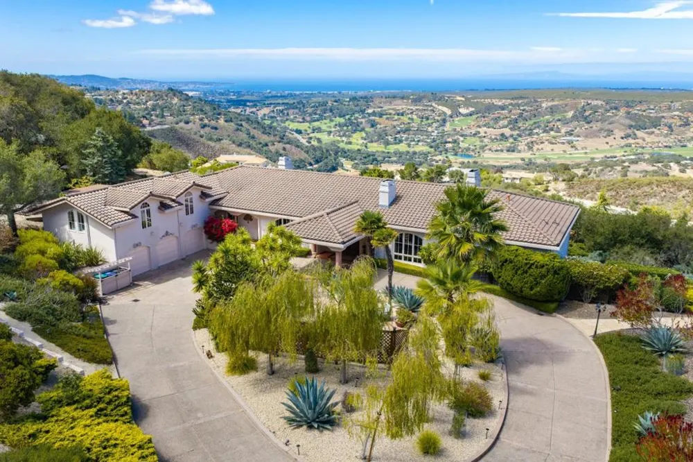 25548 Paseo De Cumbre Monterey, CA 93940