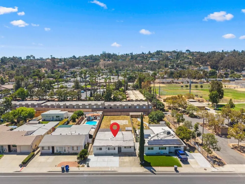 317 W Chase Ave W El Cajon, CA 92020