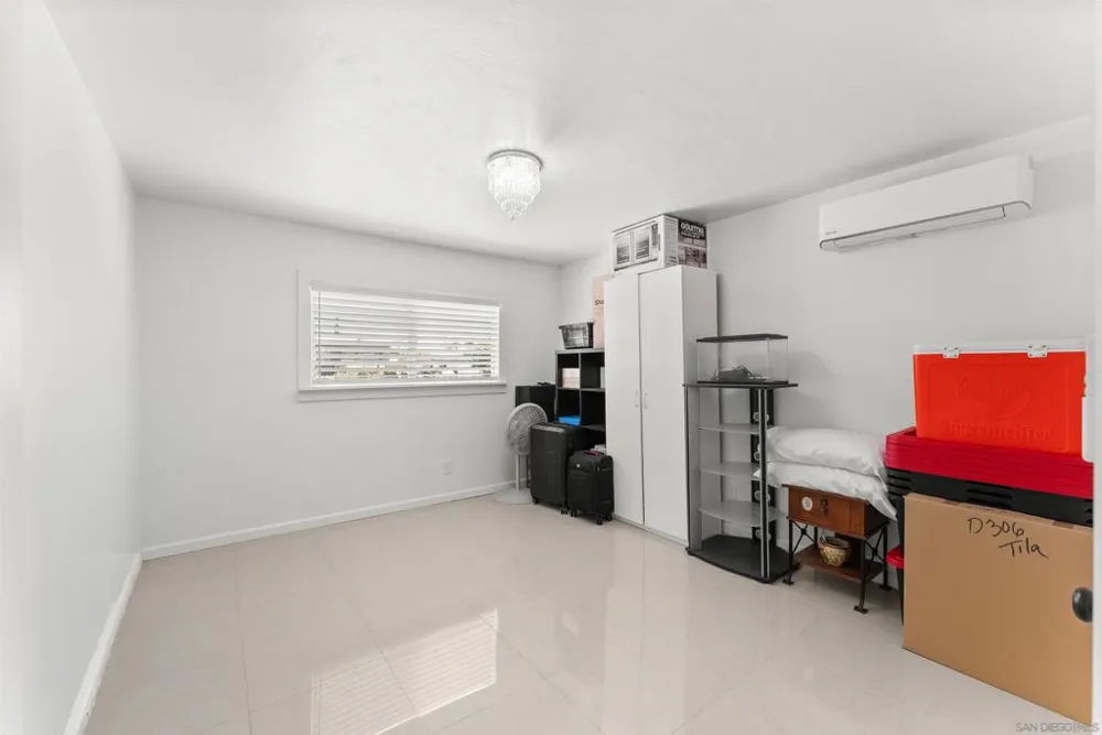 317 W Chase Ave W El Cajon, CA 92020