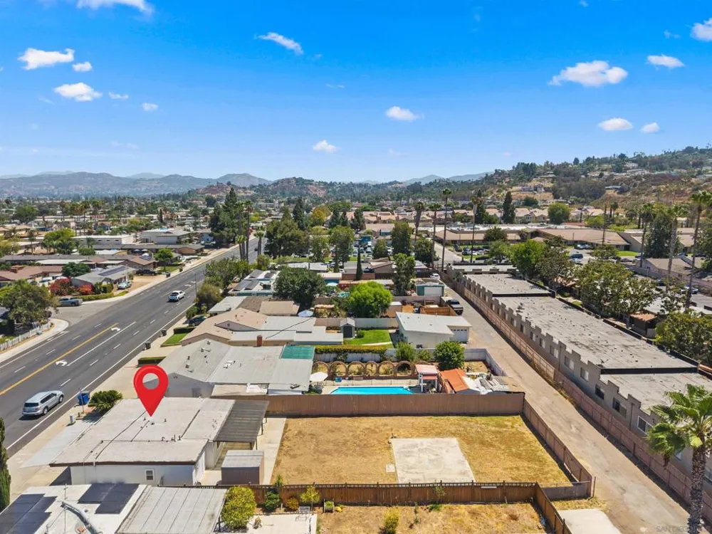 317 W Chase Ave W El Cajon, CA 92020