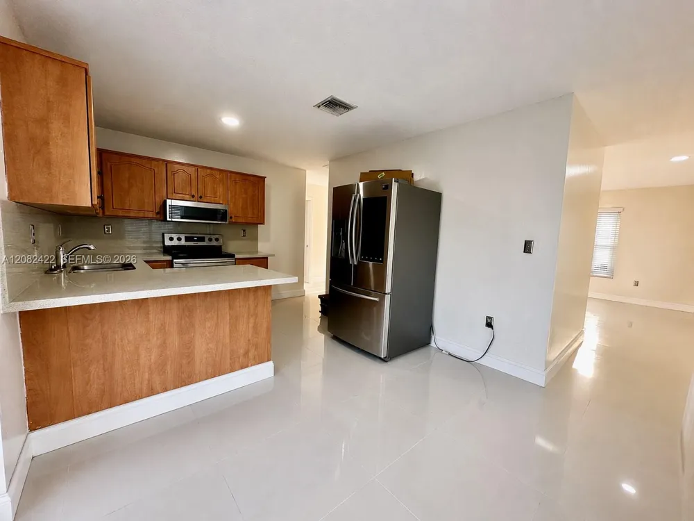 18155 SW 105th Ave Miami, FL 33157