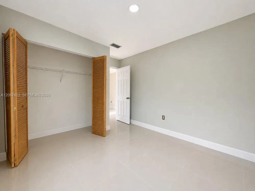 18155 SW 105th Ave Miami, FL 33157