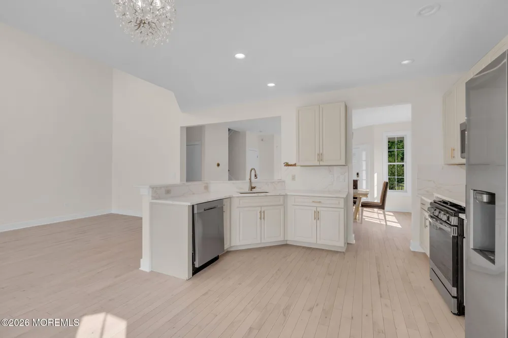 17 Kitchen Avenue Old Bridge, NJ 08857