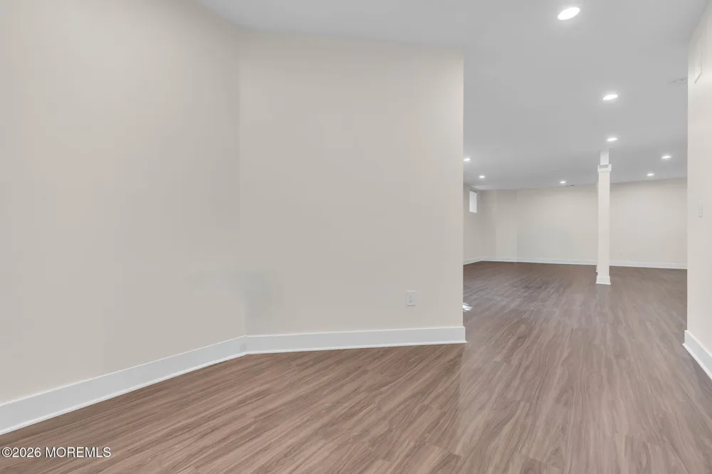 17 Kitchen Avenue Old Bridge, NJ 08857