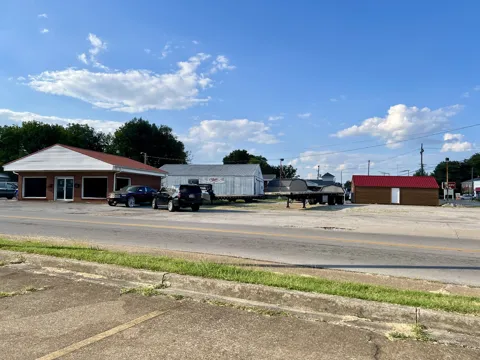 701 N Main St
