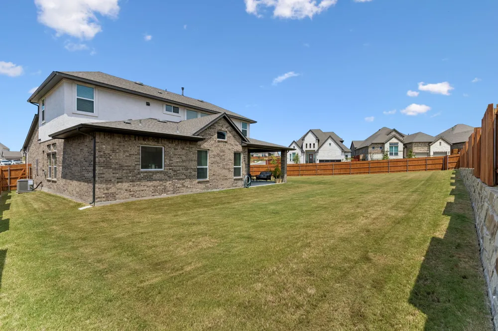 471 Diamondleaf Drive Buda, TX 78610