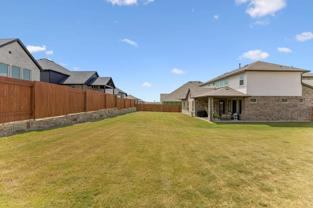 471 Diamondleaf Drive Buda, TX 78610