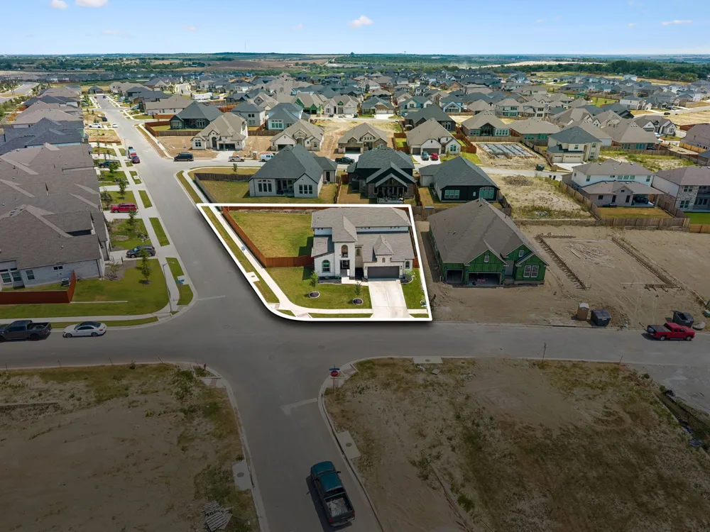 471 Diamondleaf Drive Buda, TX 78610