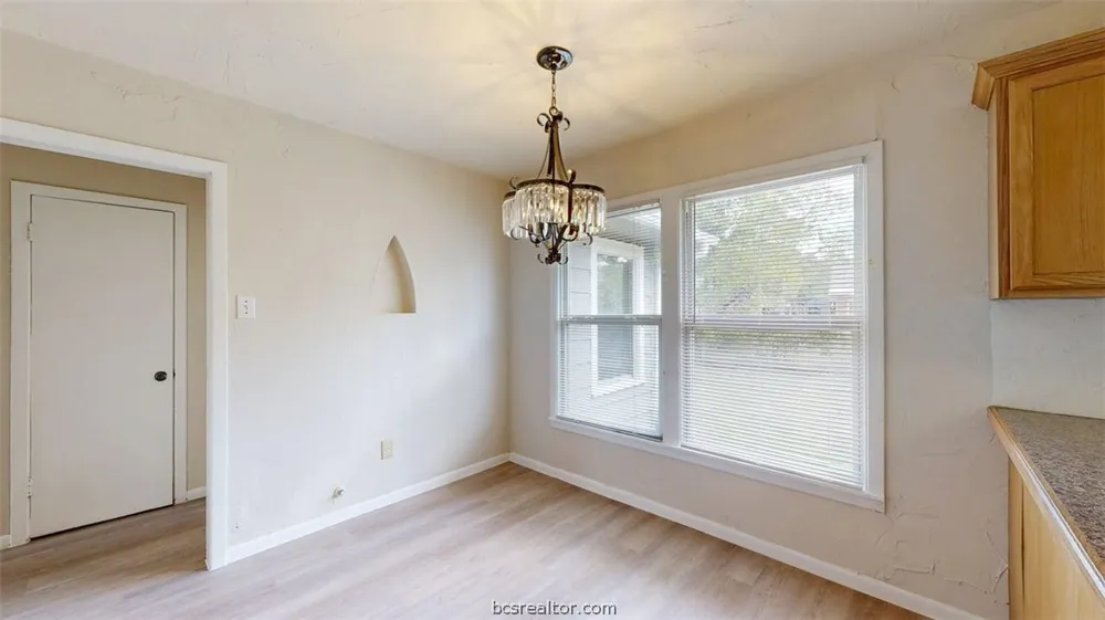 911 E North Avenue Bryan, TX 77802