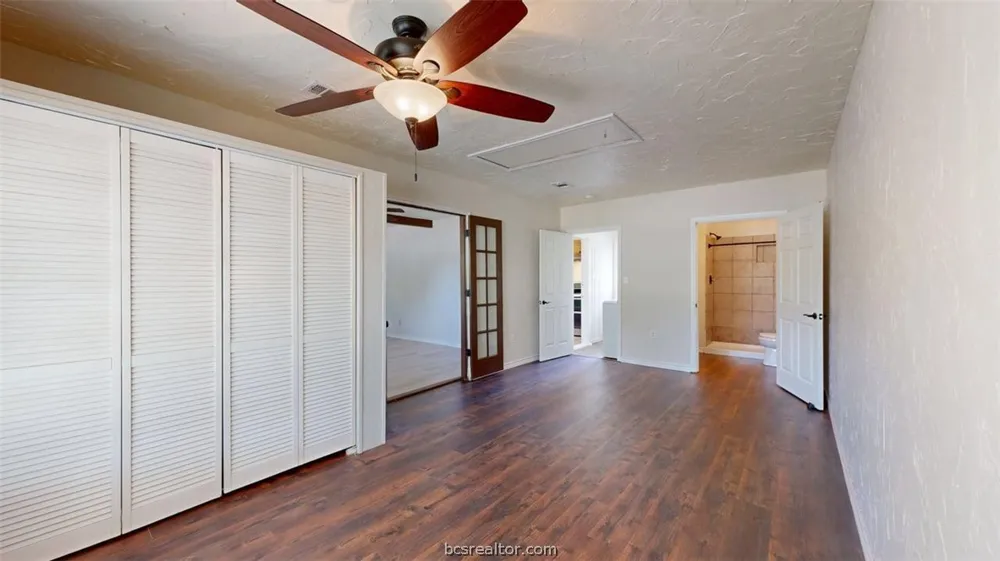 911 E North Avenue Bryan, TX 77802