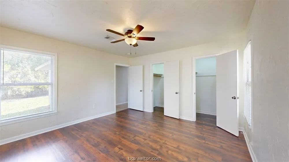 911 E North Avenue Bryan, TX 77802