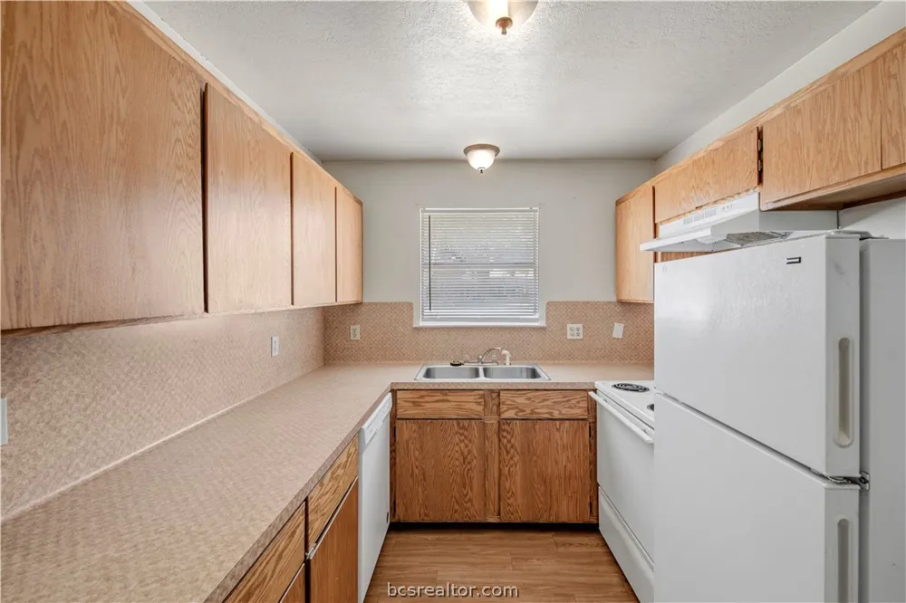 1205 April Bloom #A College Station, TX 77840
