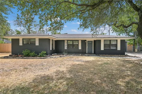 1214 Haines Drive