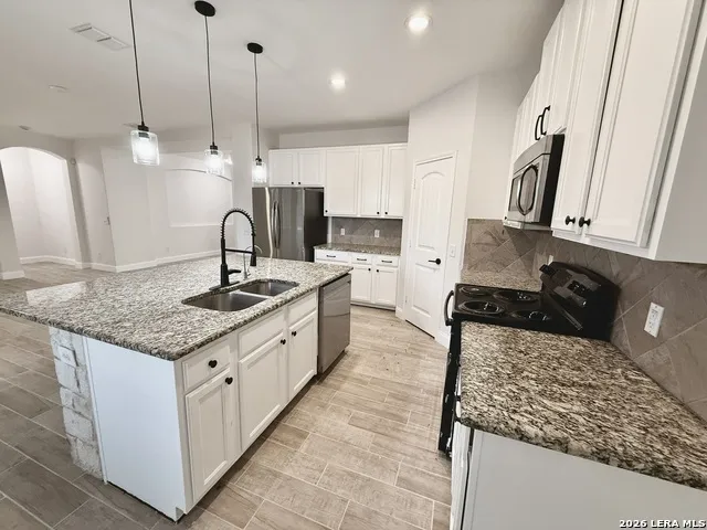5470 Cypress Cibolo, TX 78108