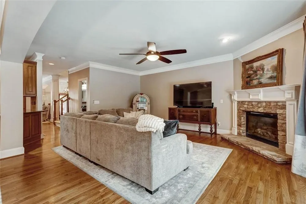 10755 Arlington Point Johns Creek, GA 30022