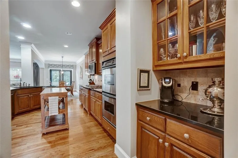 10755 Arlington Point Johns Creek, GA 30022